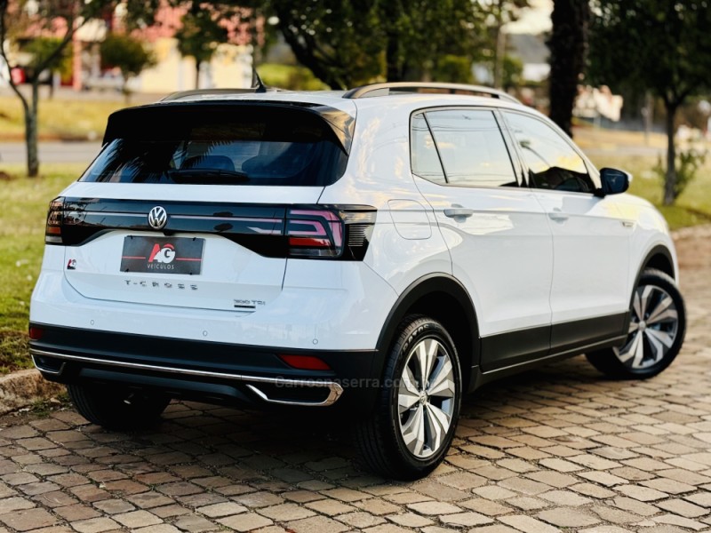 T-CROSS 1.0 COMFORTLINE TSI FLEX 4P AUTOMÁTICO - 2020 - CASCA