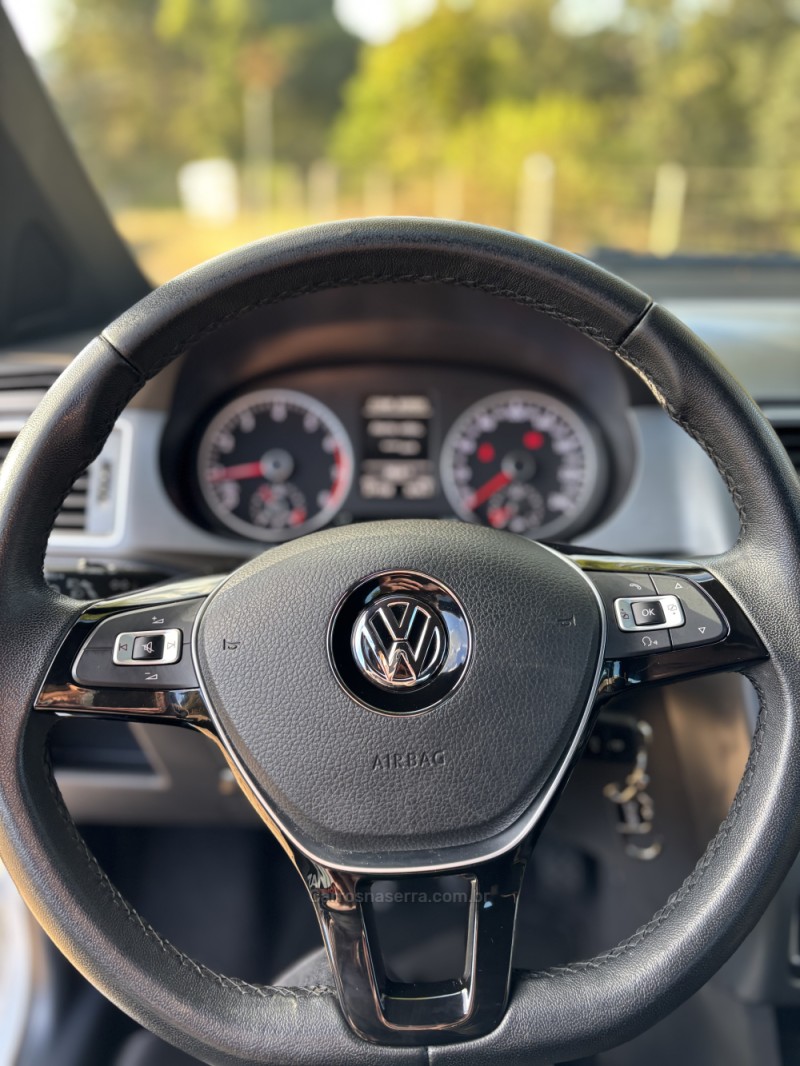 FOX 1.6 MI EXTREME 8V FLEX 4P MANUAL - 2019 - SANANDUVA