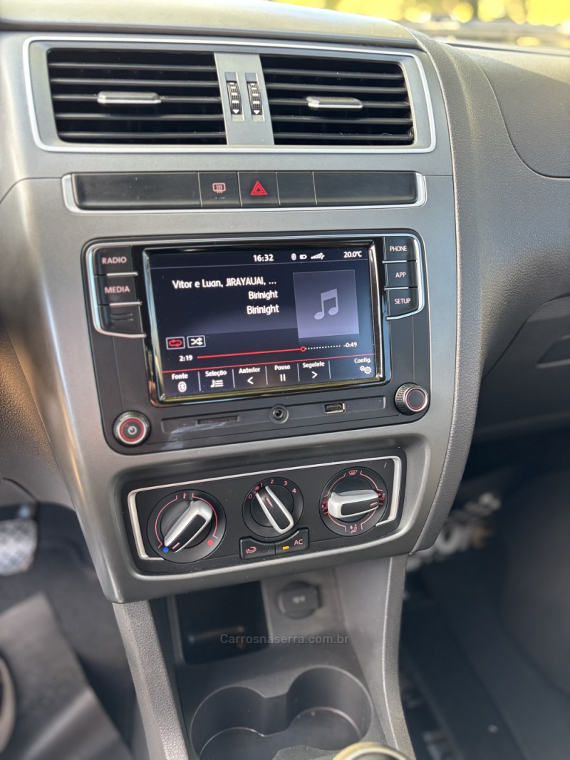 FOX 1.6 MI EXTREME 8V FLEX 4P MANUAL - 2019 - SANANDUVA