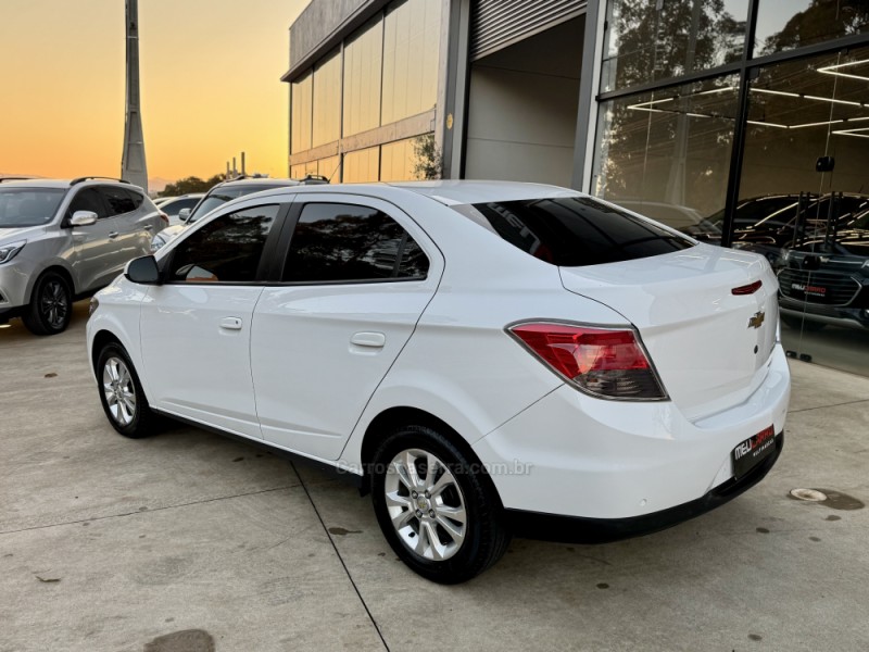 PRISMA 1.4 MPFI LTZ 8V FLEX 4P MANUAL - 2016 - LAJEADO