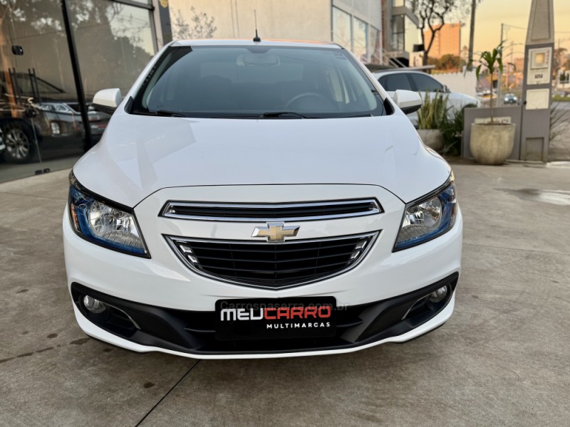 PRISMA 1.4 MPFI LTZ 8V FLEX 4P MANUAL - 2016 - LAJEADO