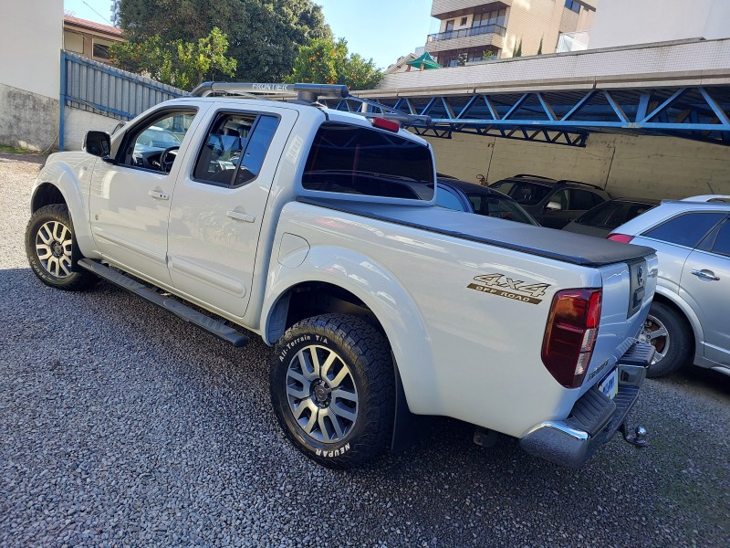 FRONTIER 2.5 SL 4X4 CD TURBO ELETRONIC DIESEL 4P AUTOMÁTICO - 2014 - BENTO GONçALVES