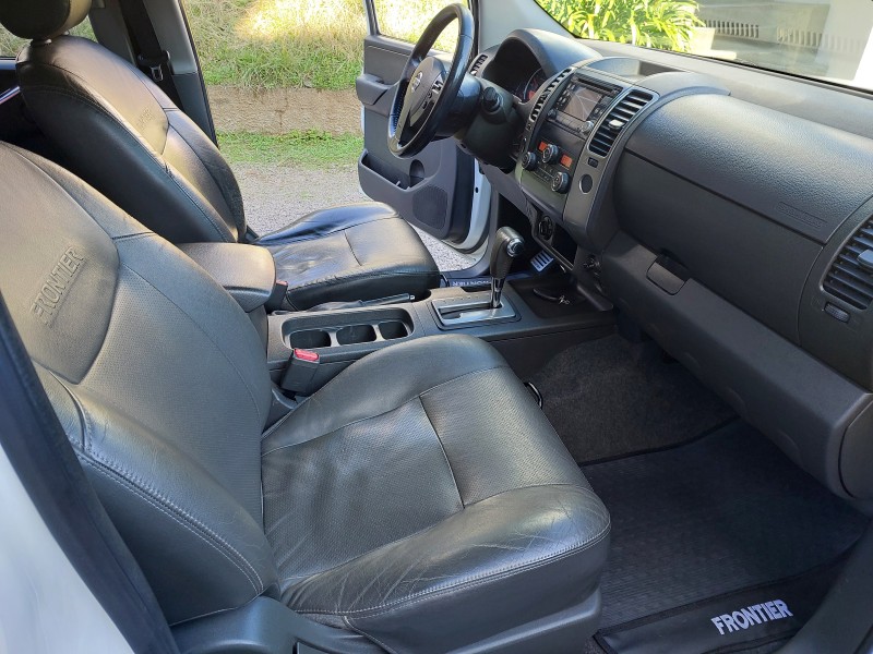FRONTIER 2.5 SL 4X4 CD TURBO ELETRONIC DIESEL 4P AUTOMÁTICO - 2014 - BENTO GONçALVES