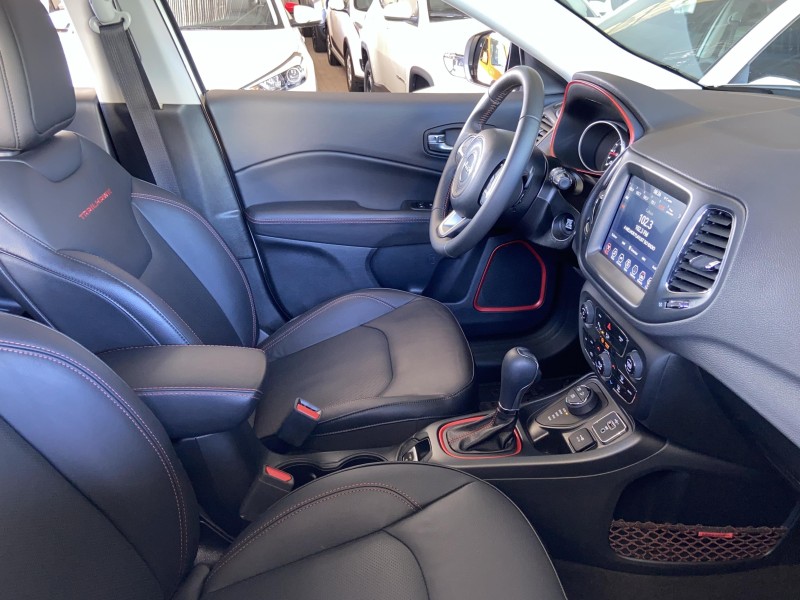 COMPASS 2.0 16V DIESEL TRAILHAWK 4X4 AUTOMÁTICO - 2021 - FARROUPILHA