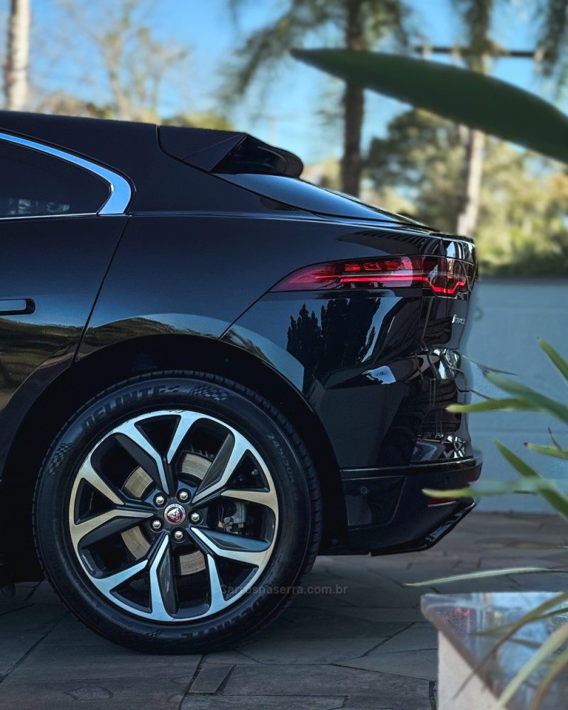 I-PACE EV400 SE AWD ELÉTRICO 4P AUTOMÁTICO - 2020 - NOVO HAMBURGO