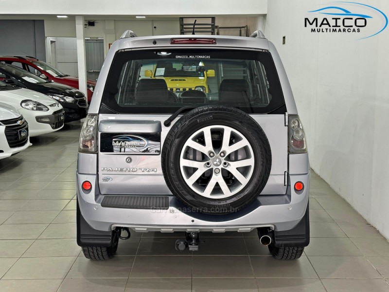 PAJERO TR4 2.0 4X4 16V 140CV FLEX 4P AUTOMÁTICO - 2010 - NOVO HAMBURGO