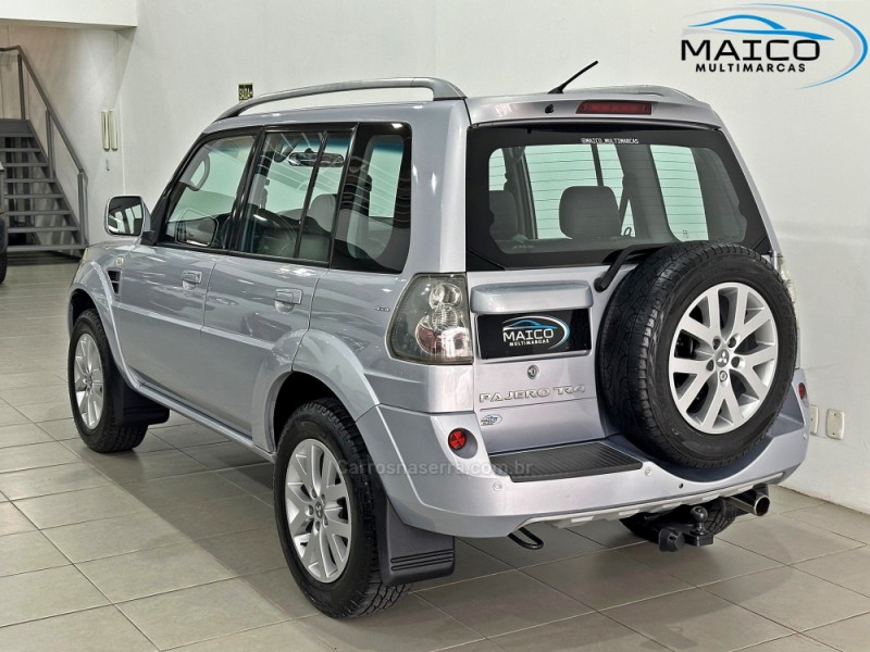 PAJERO TR4 2.0 4X4 16V 140CV FLEX 4P AUTOMÁTICO - 2010 - NOVO HAMBURGO