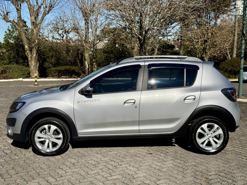 SANDERO 1.6 STEPWAY 8V FLEX 4P MANUAL - 2015 - CAXIAS DO SUL