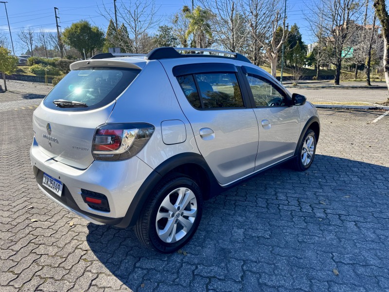 SANDERO 1.6 STEPWAY 8V FLEX 4P MANUAL - 2015 - CAXIAS DO SUL