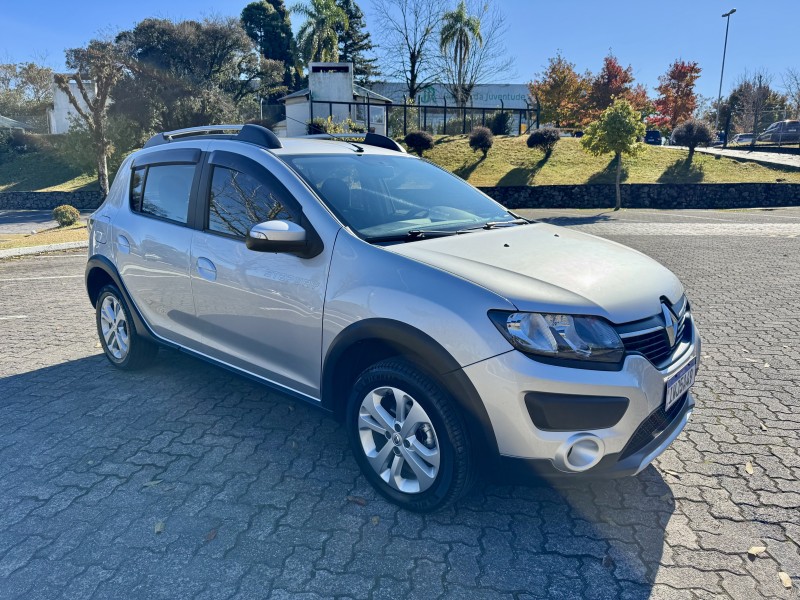 SANDERO 1.6 STEPWAY 8V FLEX 4P MANUAL - 2015 - CAXIAS DO SUL
