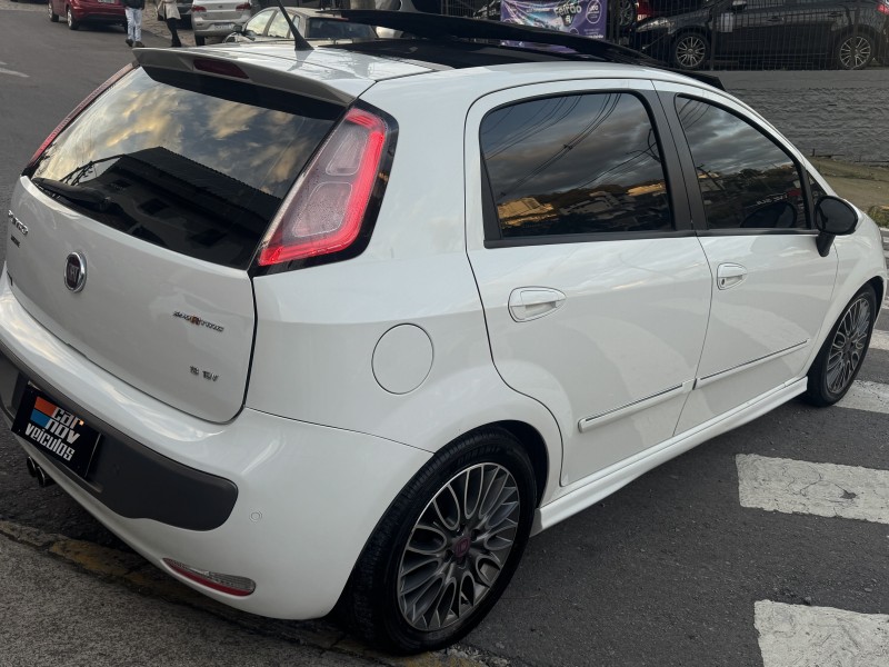 PUNTO 1.8 SPORTING 8V FLEX 4P MANUAL - 2013 - CAXIAS DO SUL