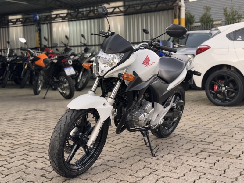 CB 300R  - 2012 - BENTO GONçALVES