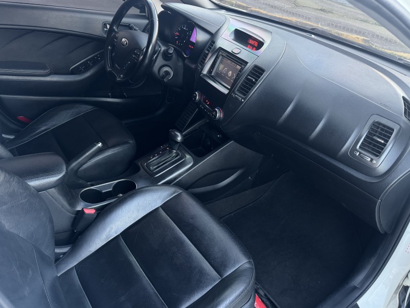 CERATO 1.6 EX3 SEDAN 16V GASOLINA 4P AUTOMÁTICO - 2014 - CAXIAS DO SUL