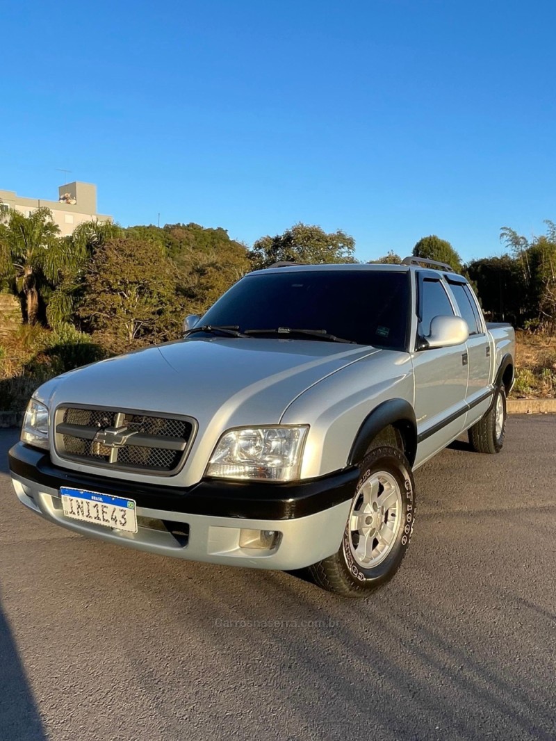 S10 2.4 MPFI ADVANTAGE 4X2 CS 8V FLEX 2P MANUAL - 2007 - CAXIAS DO SUL