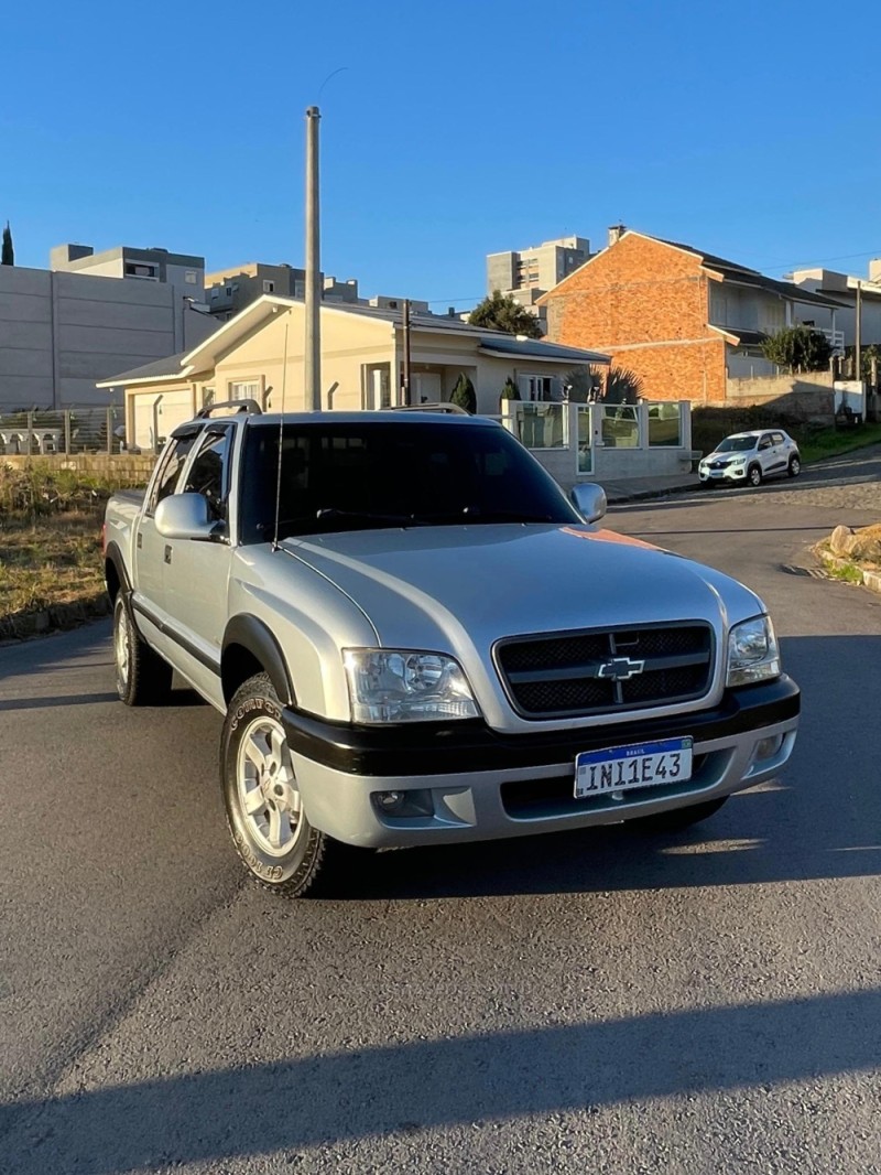 S10 2.4 MPFI ADVANTAGE 4X2 CS 8V FLEX 2P MANUAL - 2007 - CAXIAS DO SUL