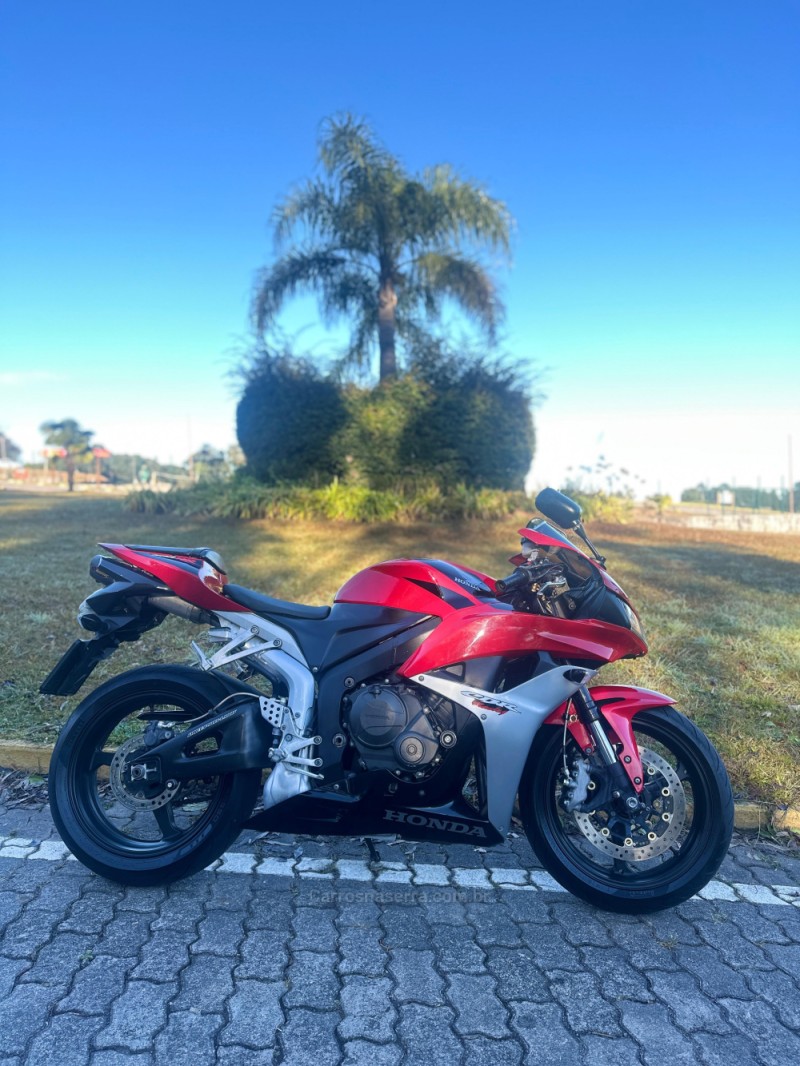CBR 600RR ABS - 2007 - CAXIAS DO SUL