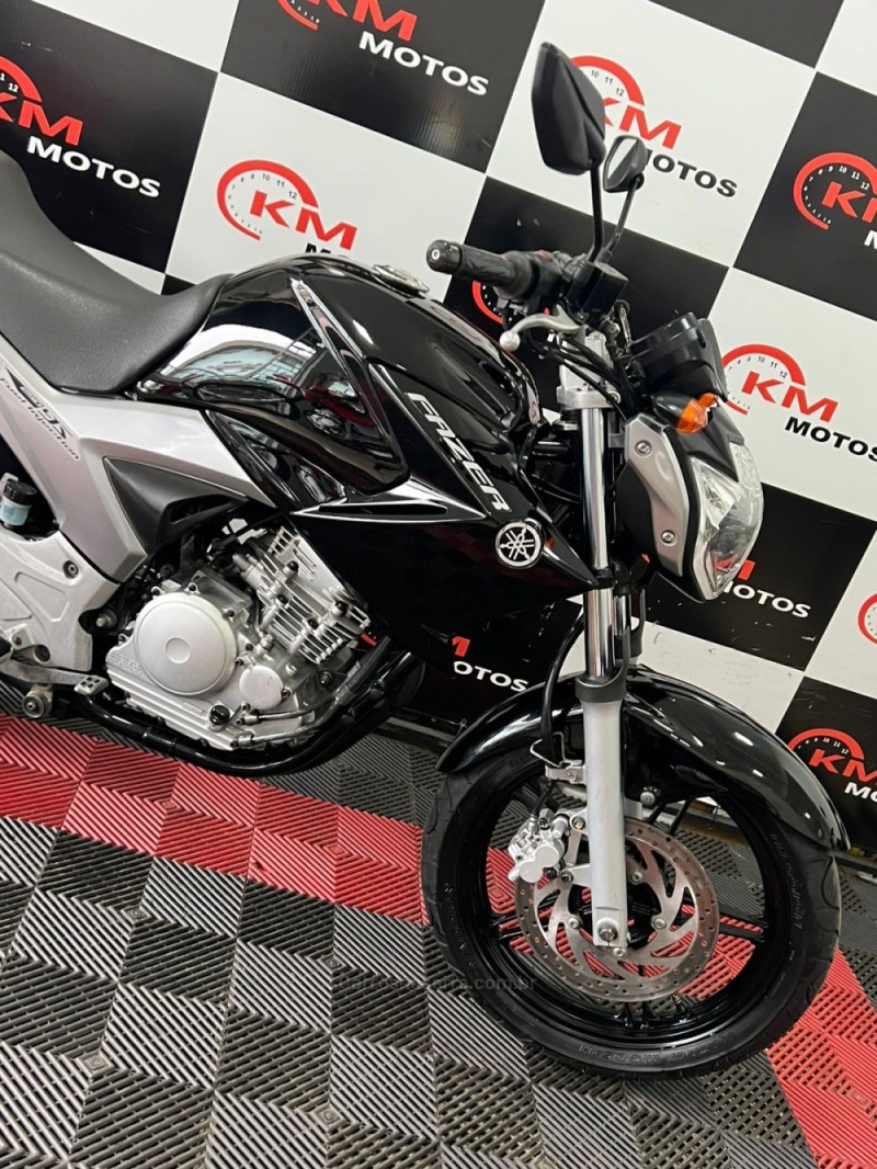 FAZER YS 250 - 2012 - PORTãO