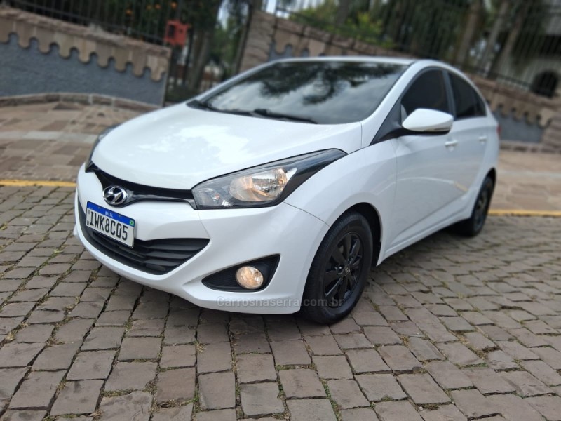 HB20S 1.6 COMFORT PLUS 16V FLEX 4P MANUAL - 2015 - FLORES DA CUNHA