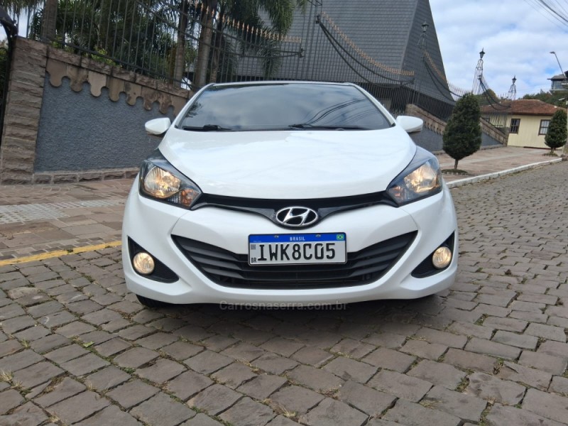 HB20S 1.6 COMFORT PLUS 16V FLEX 4P MANUAL - 2015 - FLORES DA CUNHA