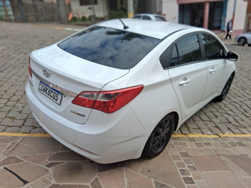 HB20S 1.6 COMFORT PLUS 16V FLEX 4P MANUAL - 2015 - FLORES DA CUNHA