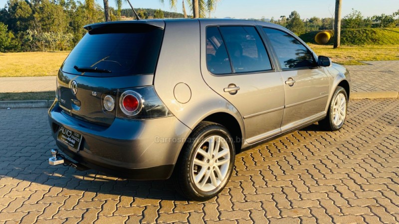 GOLF 1.6 MI SPORTLINE 8V FLEX 4P MANUAL - 2011 - DOIS IRMãOS