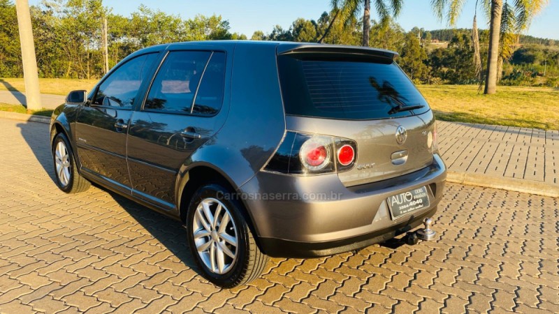 GOLF 1.6 MI SPORTLINE 8V FLEX 4P MANUAL - 2011 - DOIS IRMãOS