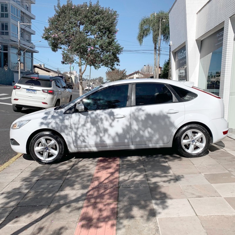 FOCUS 2.0 HC 16V FLEX 4P AUTOMÁTICO  - 2013 - FLORES DA CUNHA