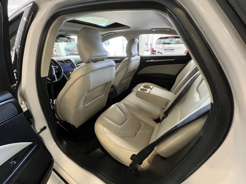 FUSION 2.0 TITANIUM AWD 16V GASOLINA 4P AUTOMÁTICO - 2017 - BENTO GONçALVES