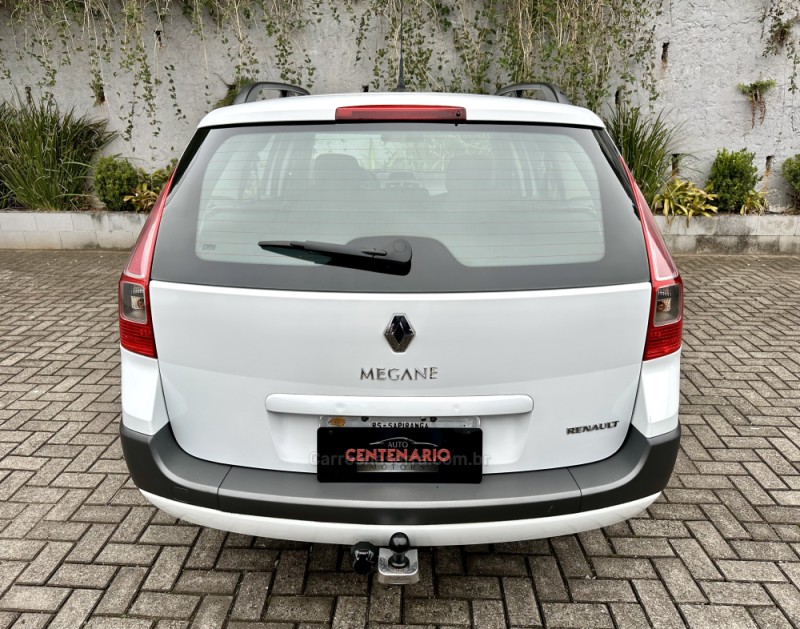 MÉGANE 1.6 DYNAMIQUE GRAND TOUR 16V FLEX 4P MANUAL - 2012 - SAPIRANGA