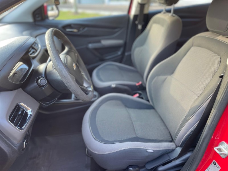 PRISMA 1.4 MPFI LT 8V FLEX 4P MANUAL - 2013 - BOM PRINCíPIO
