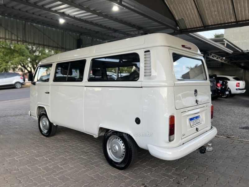 KOMBI 1.4 MI STD 8V FLEX 3P MANUAL - 2014 - BOM PRINCíPIO