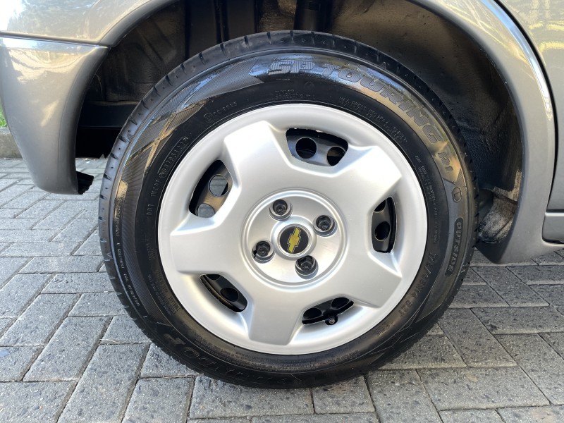 CORSA 1.4 MPFI MAXX 8V FLEX 4P MANUAL - 2011 - CAXIAS DO SUL