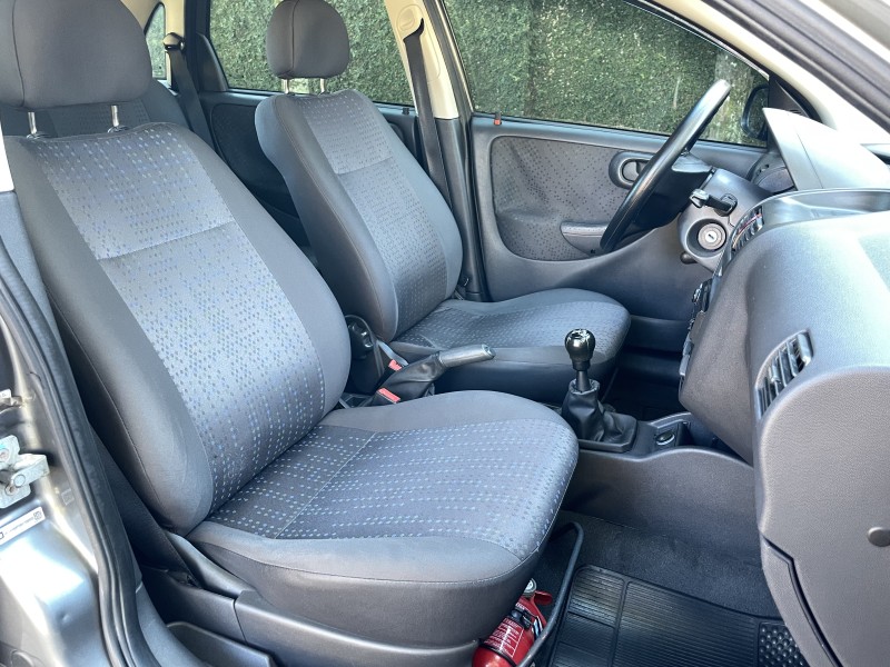 CORSA 1.4 MPFI MAXX 8V FLEX 4P MANUAL - 2011 - CAXIAS DO SUL