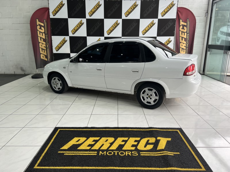 CORSA 1.0 MPFI CLASSIC SEDAN 8V GASOLINA 4P MANUAL - 2012 - PORTãO