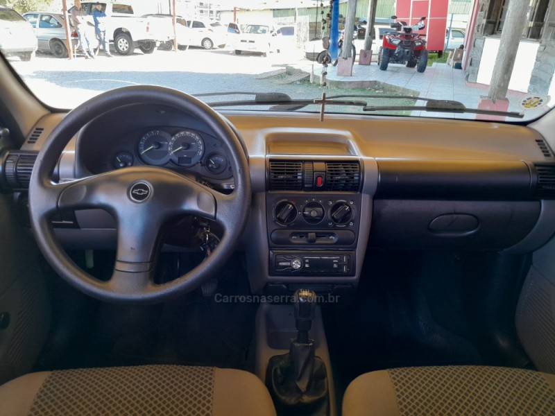 CORSA 1.0 MPFI CLASSIC SEDAN LIFE 8V FLEX 4P MANUAL - 2009 - VERANóPOLIS