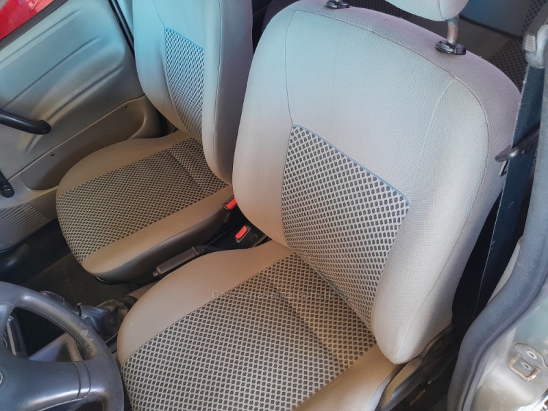 CORSA 1.0 MPFI CLASSIC SEDAN LIFE 8V FLEX 4P MANUAL - 2009 - VERANóPOLIS