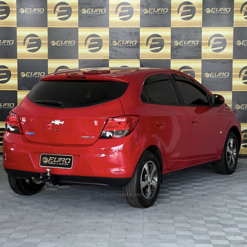 ONIX 1.4 MPFI ACTIV 8V FLEX 4P MANUAL - 2012 - PORTãO