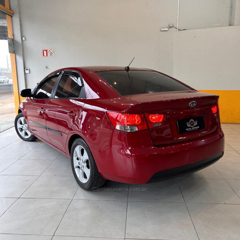 CERATO 1.6 EX2 SEDAN 16V GASOLINA 4P AUTOMÁTICO - 2010 - SAPUCAIA DO SUL