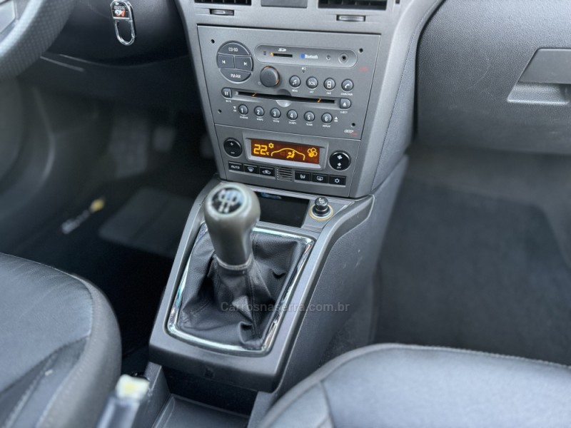 VECTRA 2.0 MPFI GT-X HATCH 8V FLEX 4P MANUAL - 2011 - CASCA