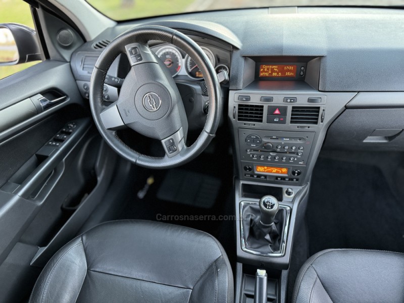 VECTRA 2.0 MPFI GT-X HATCH 8V FLEX 4P MANUAL - 2011 - CASCA