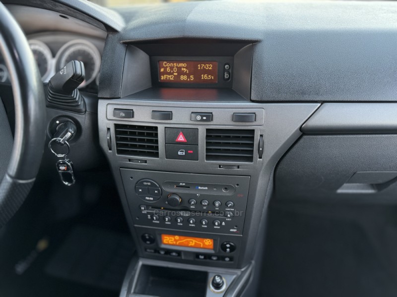VECTRA 2.0 MPFI GT-X HATCH 8V FLEX 4P MANUAL - 2011 - CASCA