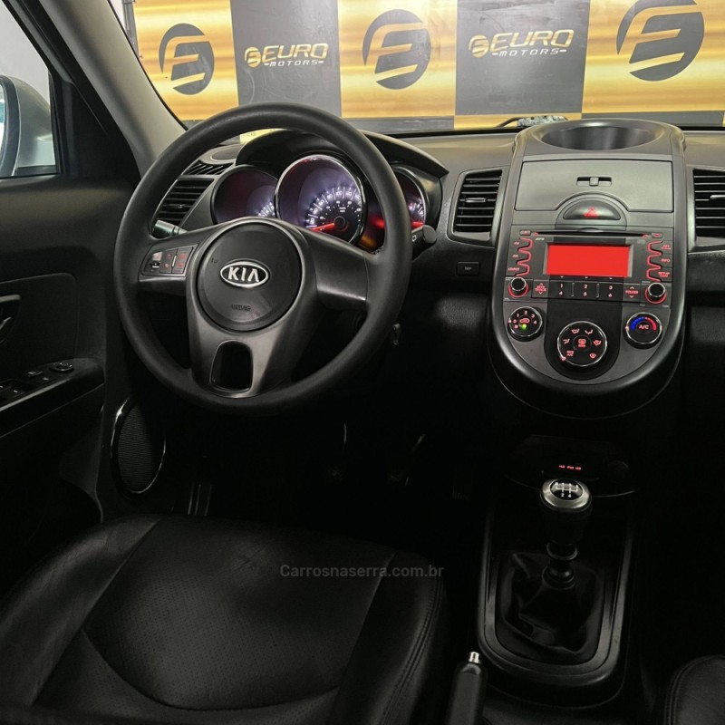 SOUL 1.6 EX U.163 16V FLEX 4P MANUAL - 2013 - PORTãO