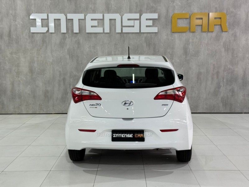 HB20 1.0 COMFORT 12V FLEX 4P MANUAL - 2014 - NOVO HAMBURGO