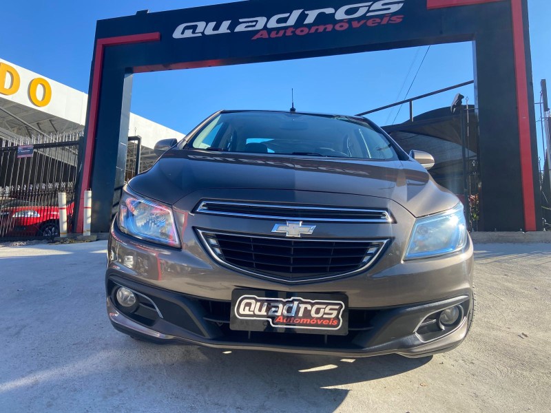 PRISMA 1.4 MPFI LTZ 8V FLEX 4P MANUAL - 2014 - CAXIAS DO SUL
