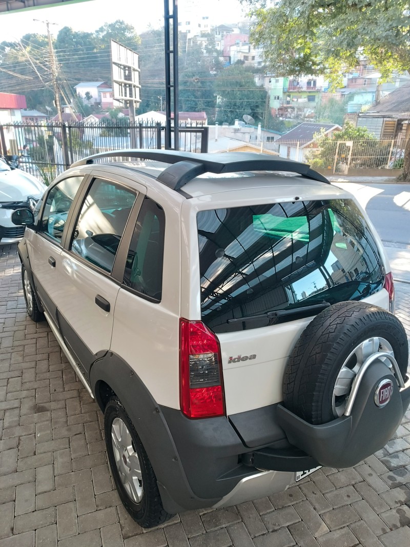 IDEA 1.8 MPI ADVENTURE 8V FLEX 4P MANUAL - 2009 - CAXIAS DO SUL