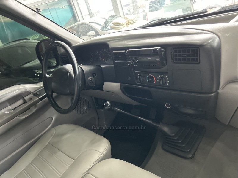 F-250 4.2 XL 4X2 CS V6 GASOLINA 2P MANUAL - 2000 - TAQUARA
