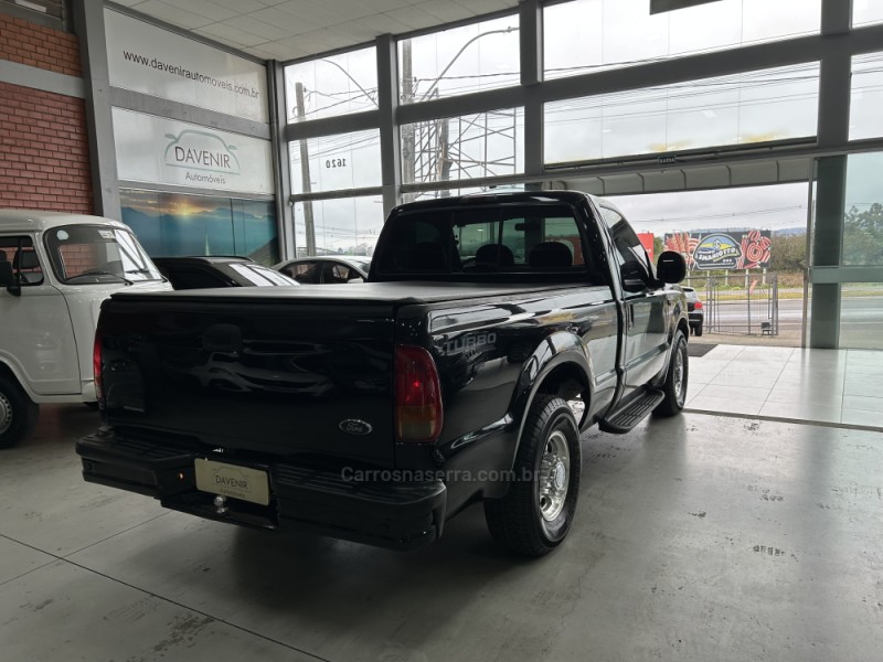 F-250 4.2 XL 4X2 CS V6 GASOLINA 2P MANUAL - 2000 - TAQUARA