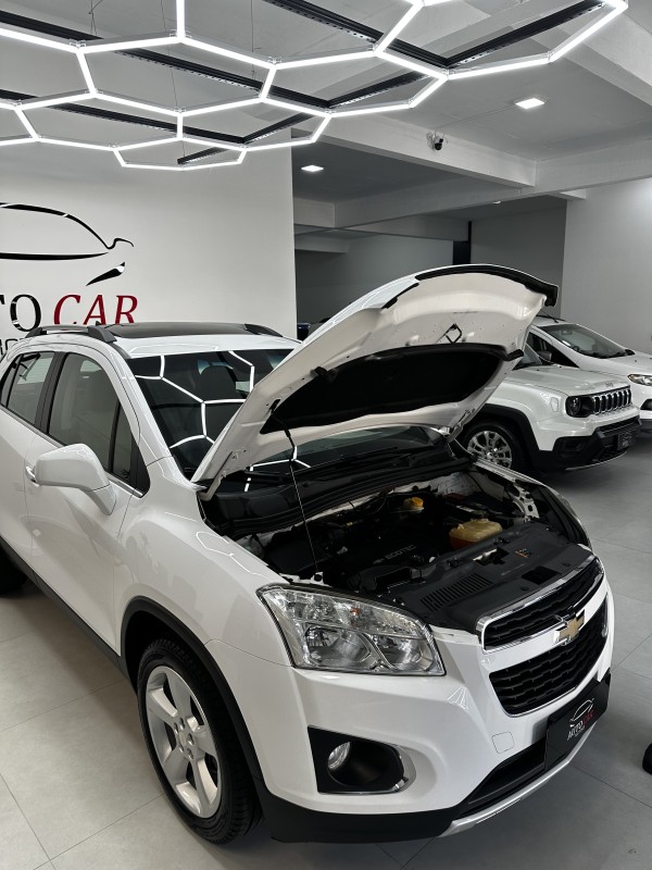 TRACKER 1.8 MPFI LTZ 4X2 16V FLEX 4P AUTOMÁTICO - 2015 - CAXIAS DO SUL