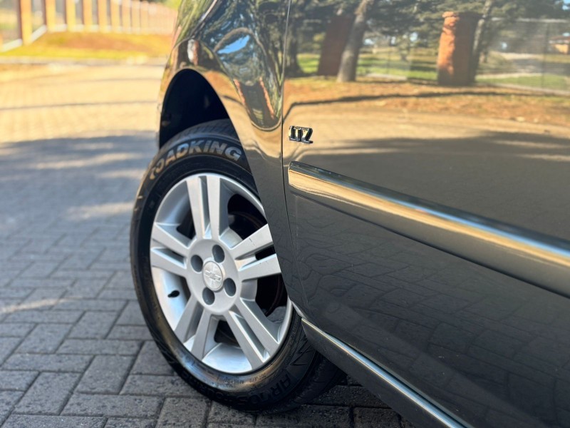 AGILE 1.4 MPFI LTZ 8V FLEX 4P MANUAL - 2010 - CAXIAS DO SUL