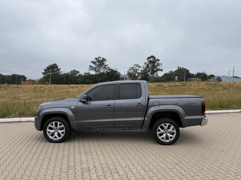 AMAROK 3.0 V6 TDI HIGHLINE CD DIESEL 4MOTION AUTOMÁTICO - 2019 - IVOTI